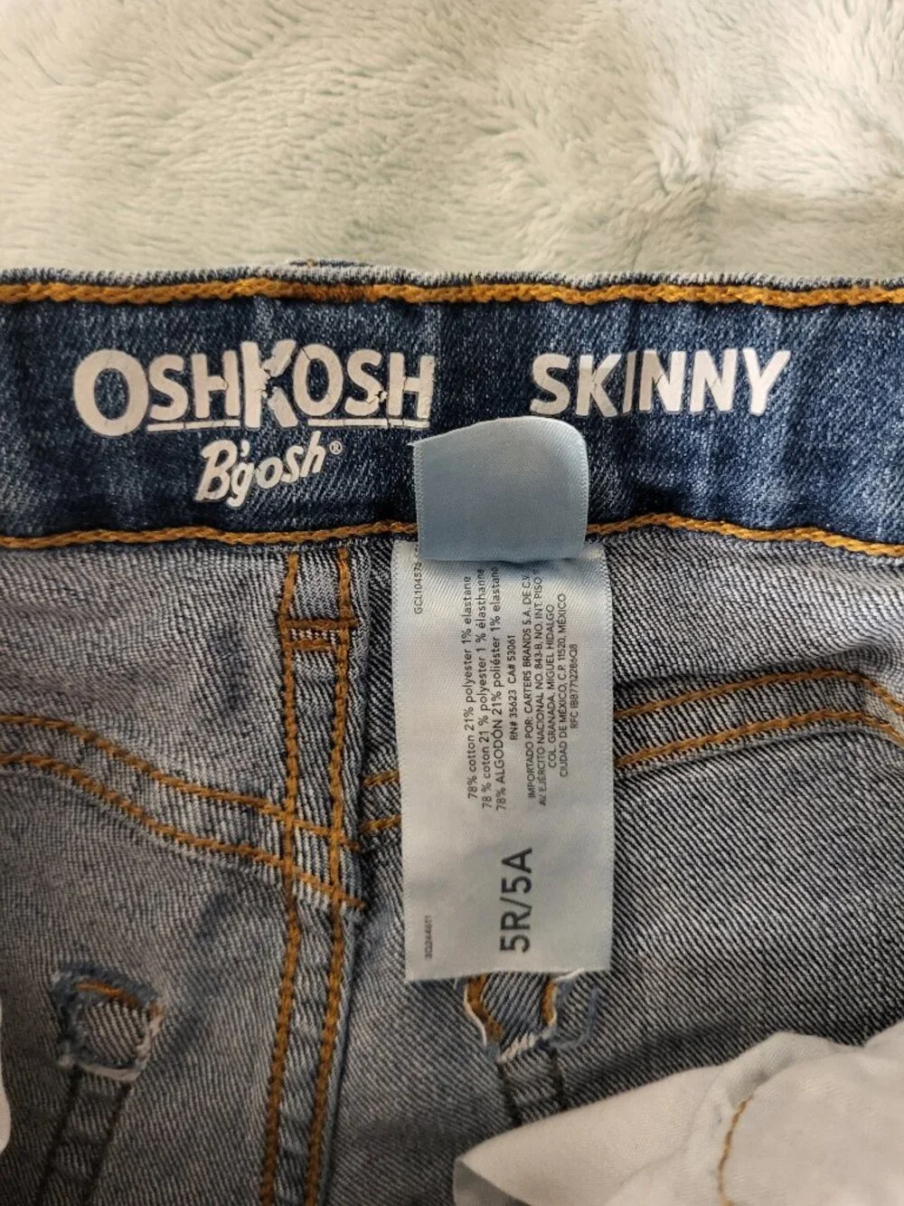 Oshkosh B'gosh Boys' Skinny Jeans size 5